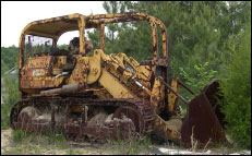 古い・中古重機やトラックでお困りの方、廃車・廃棄する前にまずお電話を！秋田重機買取.comなら買取可能なケースもあります！実績がある重機専門買取店の当社にお任せ下さい！